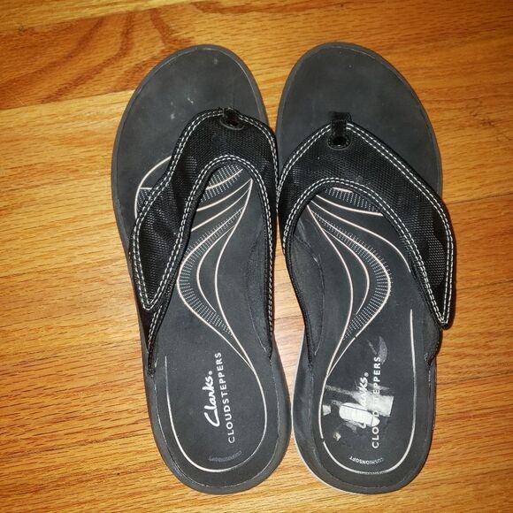 Clarks Cloudsteppers Black flip flop Sandals - Picture 4 of 6